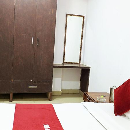 Hotel Maharaja Inn - Lajpat Nagar I ニューデリー エクステリア 写真