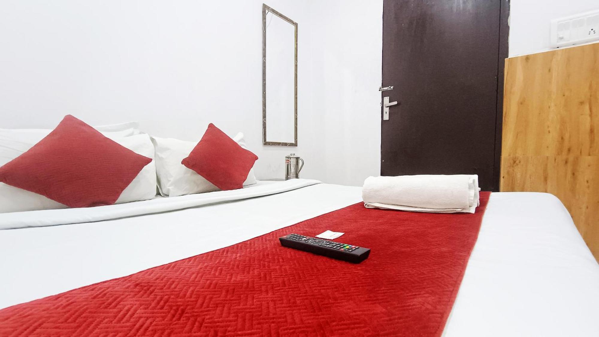 Hotel Maharaja Inn - Lajpat Nagar I ニューデリー エクステリア 写真