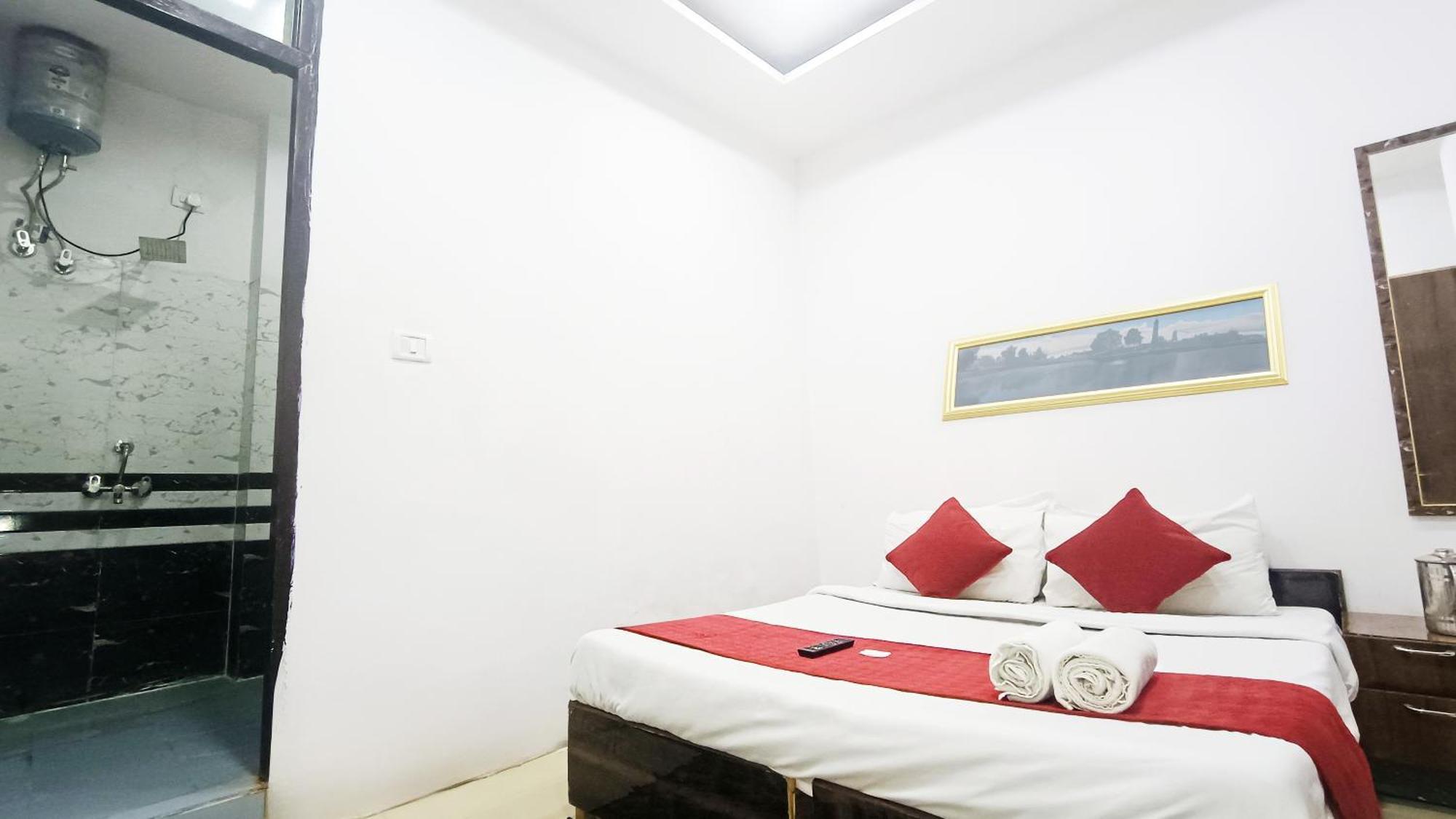 Hotel Maharaja Inn - Lajpat Nagar I ニューデリー エクステリア 写真
