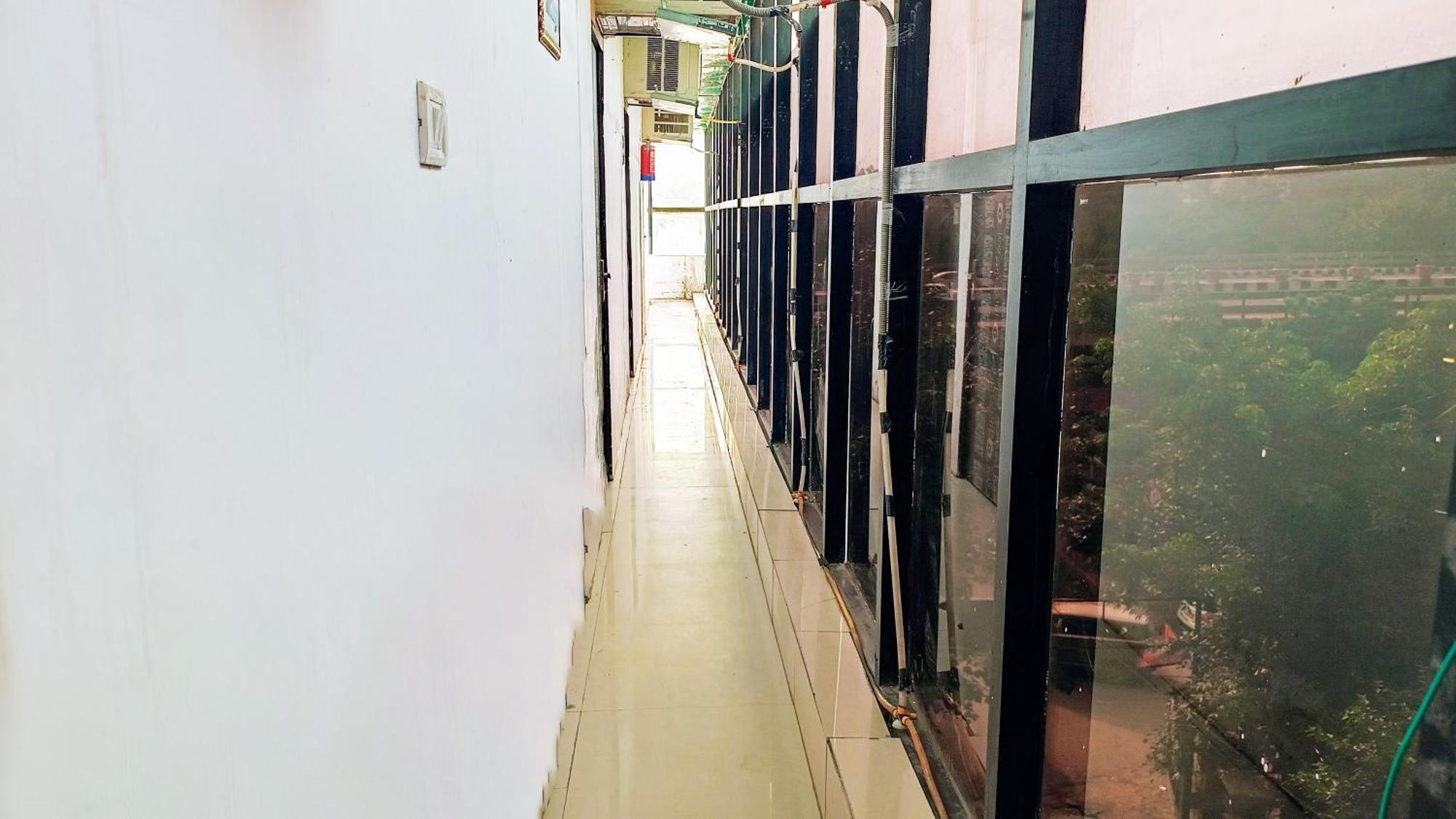 Hotel Maharaja Inn - Lajpat Nagar I ニューデリー エクステリア 写真